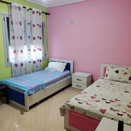 Laura's Vlorë
